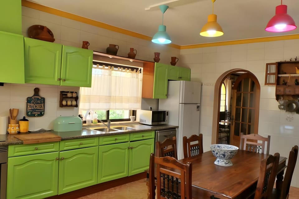Property building, Kitchen or kitchenette, Living room