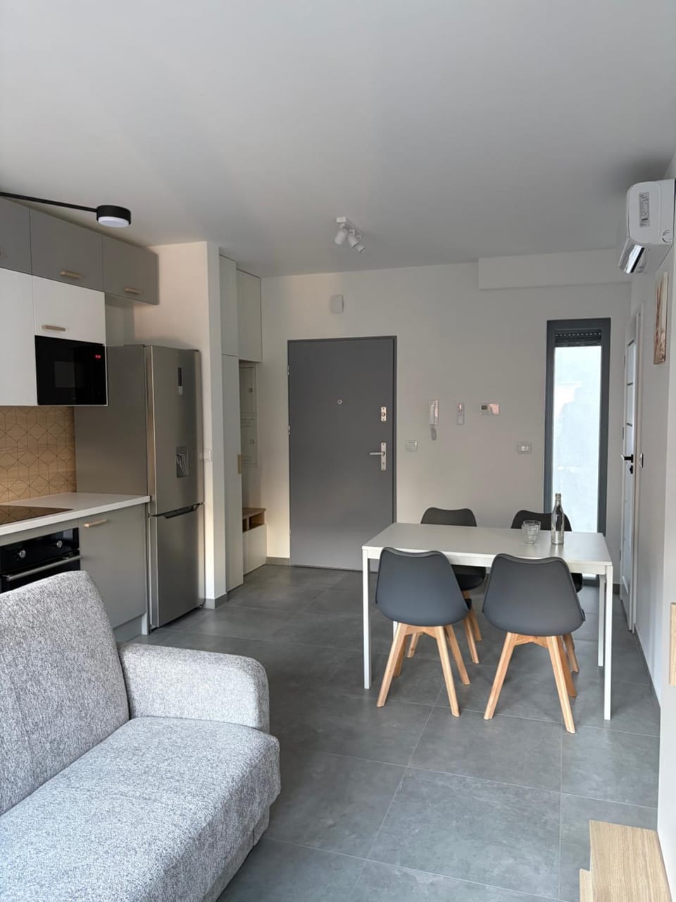 Kitchen or kitchenette, Living room, Dining area