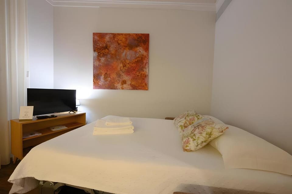 Living room, Bedroom