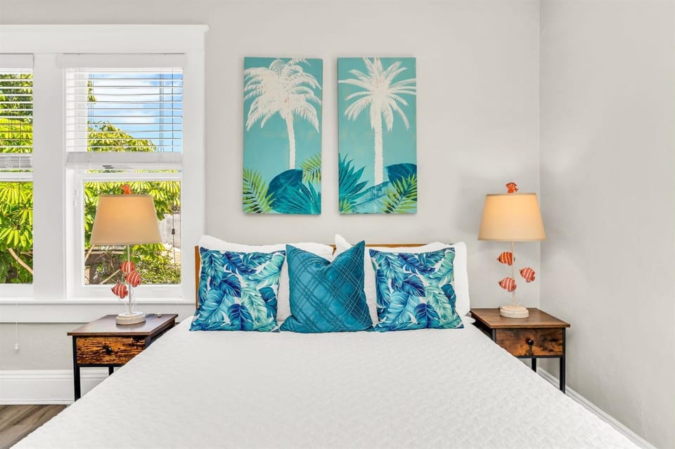 Birds of Paradise - Cottage #2 Apartment in Lantana