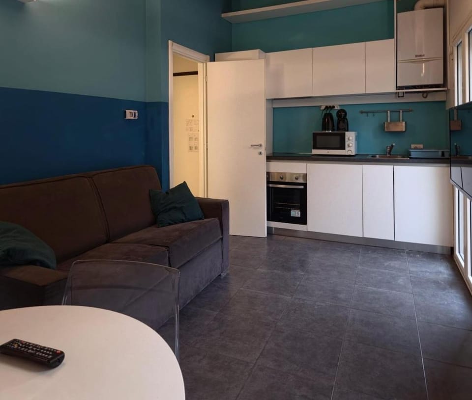 Kitchen or kitchenette, Living room, Dining area, dishwasher, oven, stove