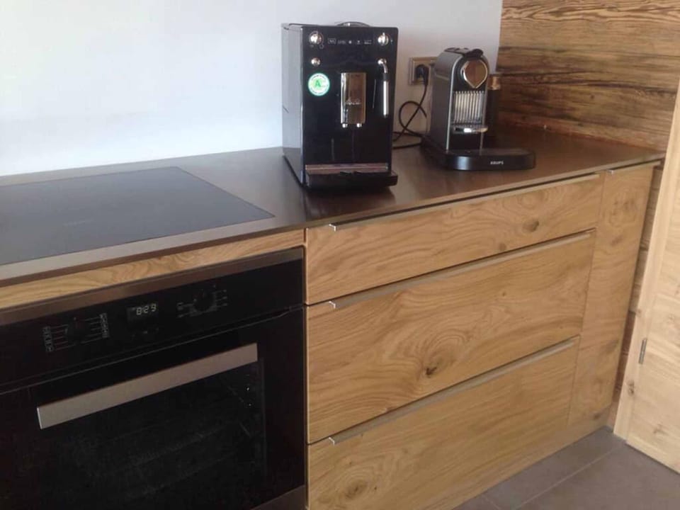 Coffee/tea facilities, Kitchen or kitchenette