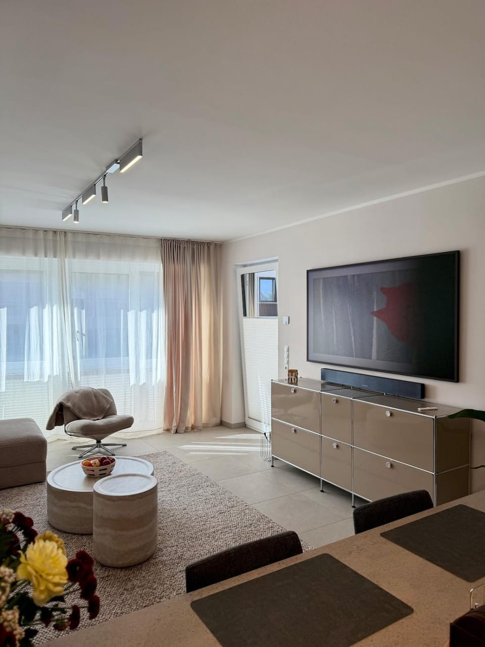 Communal lounge/ TV room, TV and multimedia, Living room