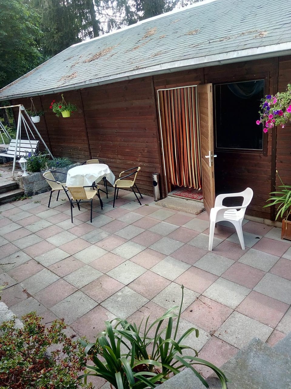 Facade/entrance, Balcony/Terrace, Garden view, Area and facilities