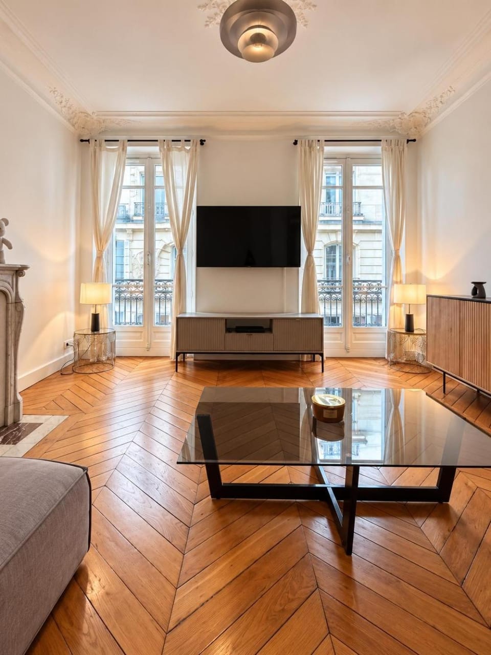 Champs-Élysées ,Arc de Triomphe ,Grande Armée Apartment in Paris