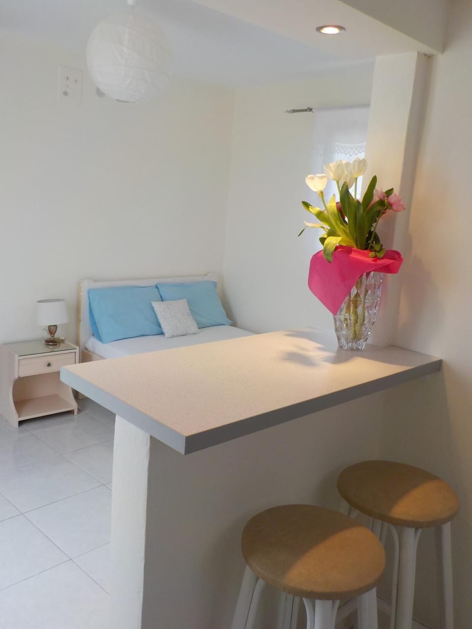 Bed, Living room, Seating area, Dining area, Bedroom
