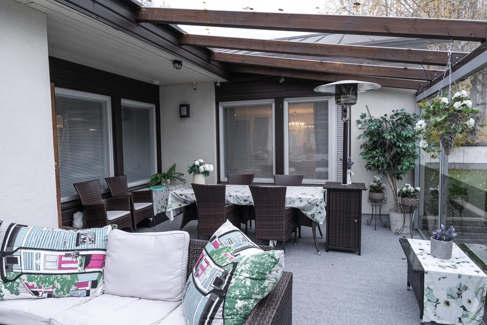 Patio, Day, View (from property/room), Balcony/Terrace