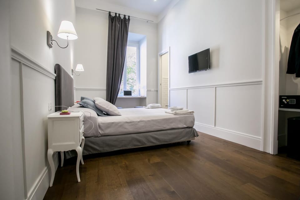 Day, Photo of the whole room