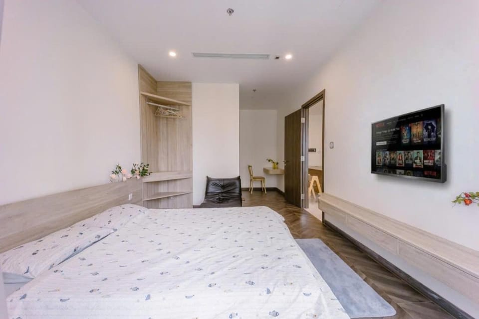 2BR plus BE1 Vinwonder Homestay Vinhomes Grand Park Apartment in Ho Chi Minh City
