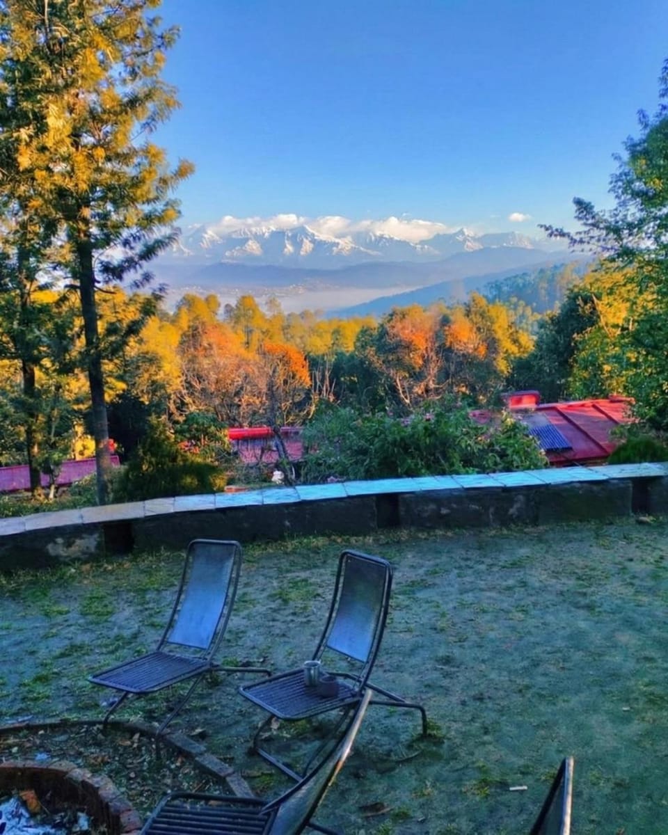 Himalayan Village Sonapani Hotel in Uttarakhand