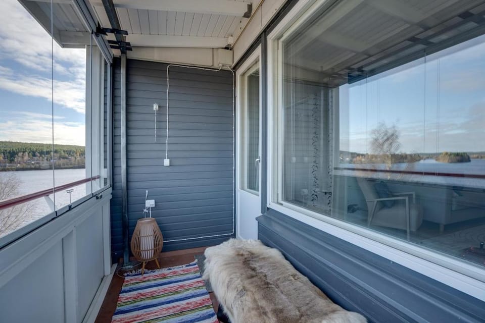 Riverside view in city centre Apartment in Rovaniemi
