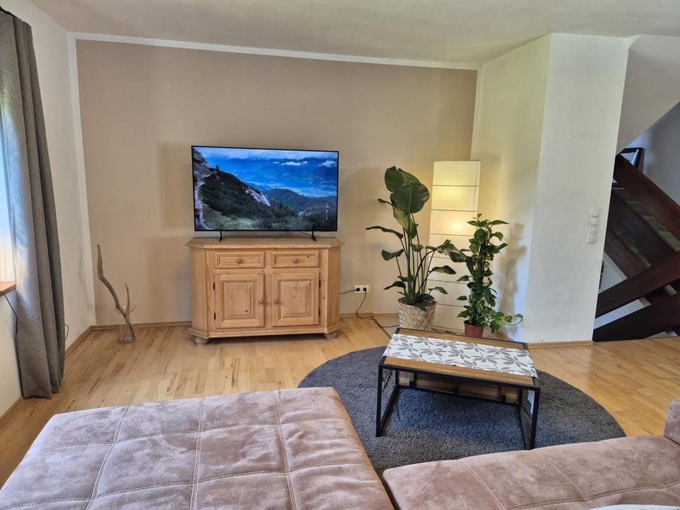 Wiesenhang -420- House in Mittenwald
