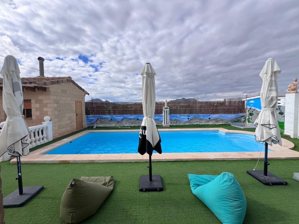 Swimming pool