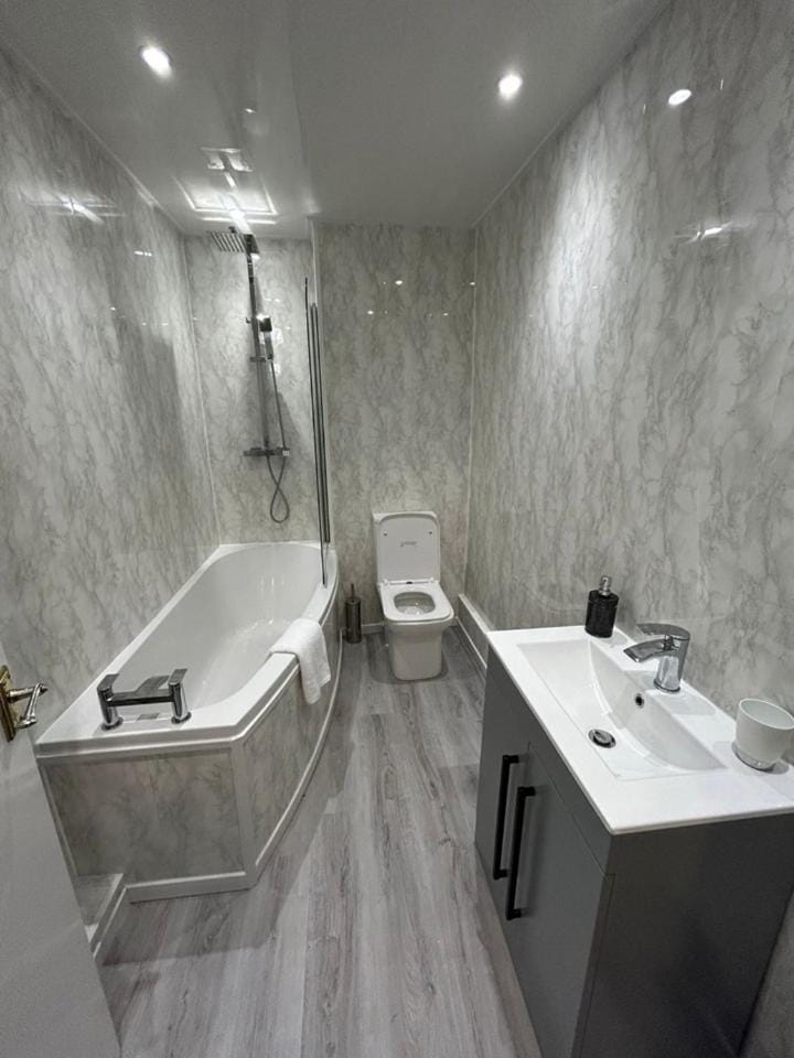 West Road Apartment in England
