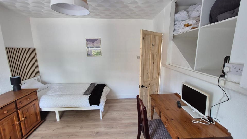 TV and multimedia, Bedroom