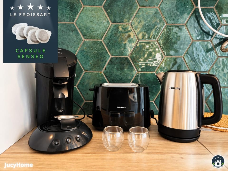 Coffee/tea facilities, Kitchen or kitchenette, toaster