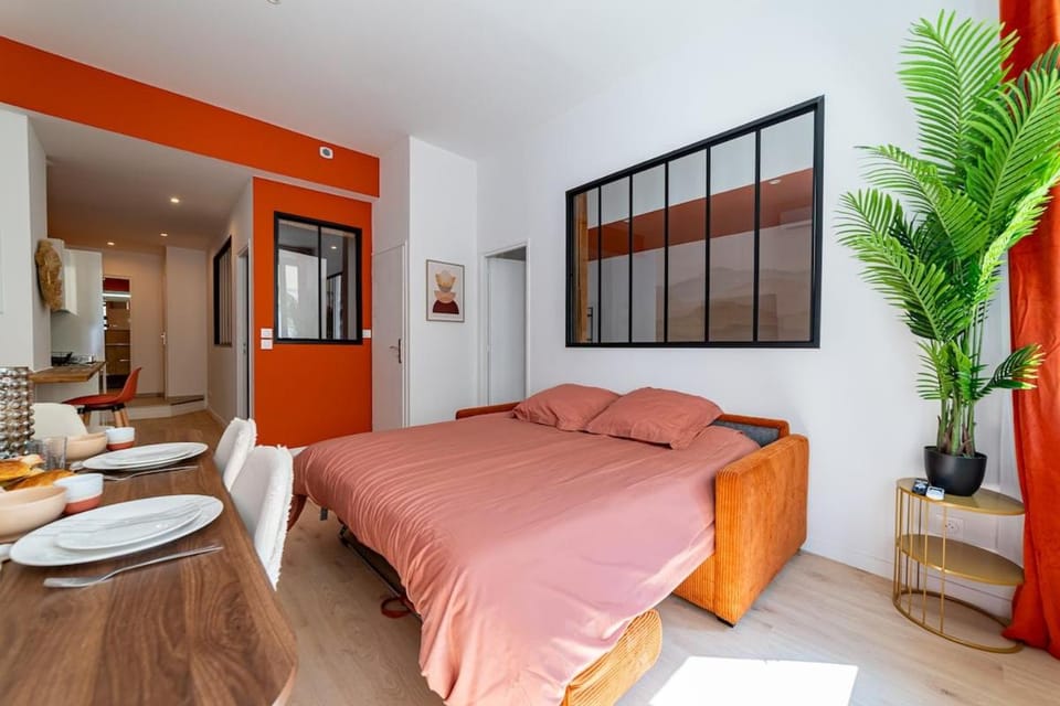 Apartment in Les Verrières Arena and air conditioning Apartment in Nimes