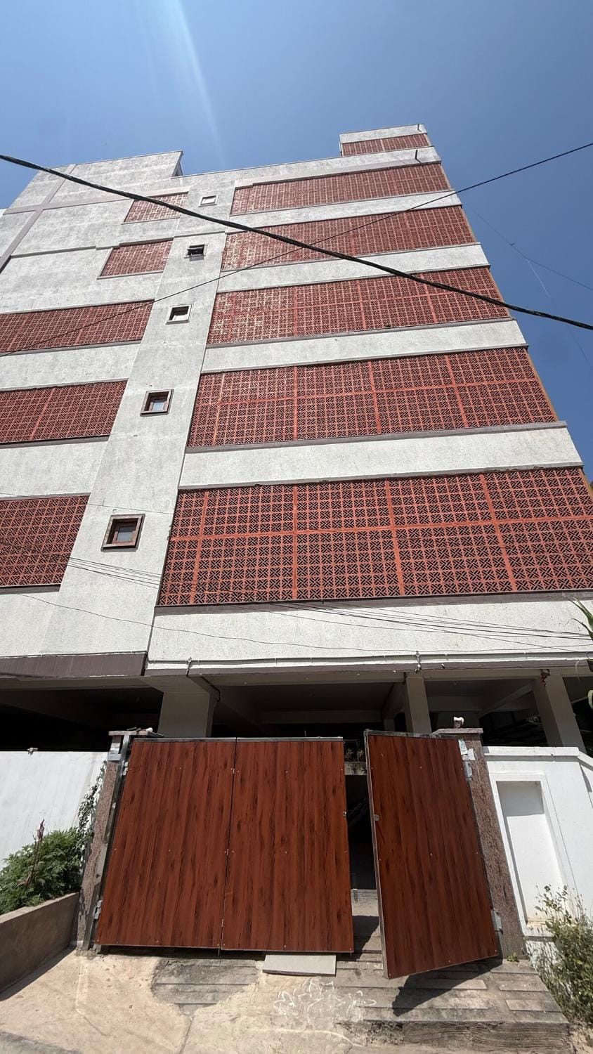 The Executive 3BHK Modern Luxury in Khajaguda House in Hyderabad