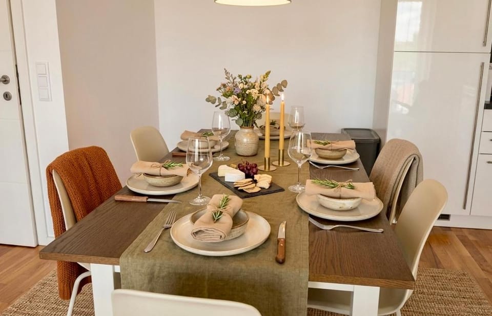 Spacious Apartment with Balcony & Free Parking near Vienna Apartment in Austria