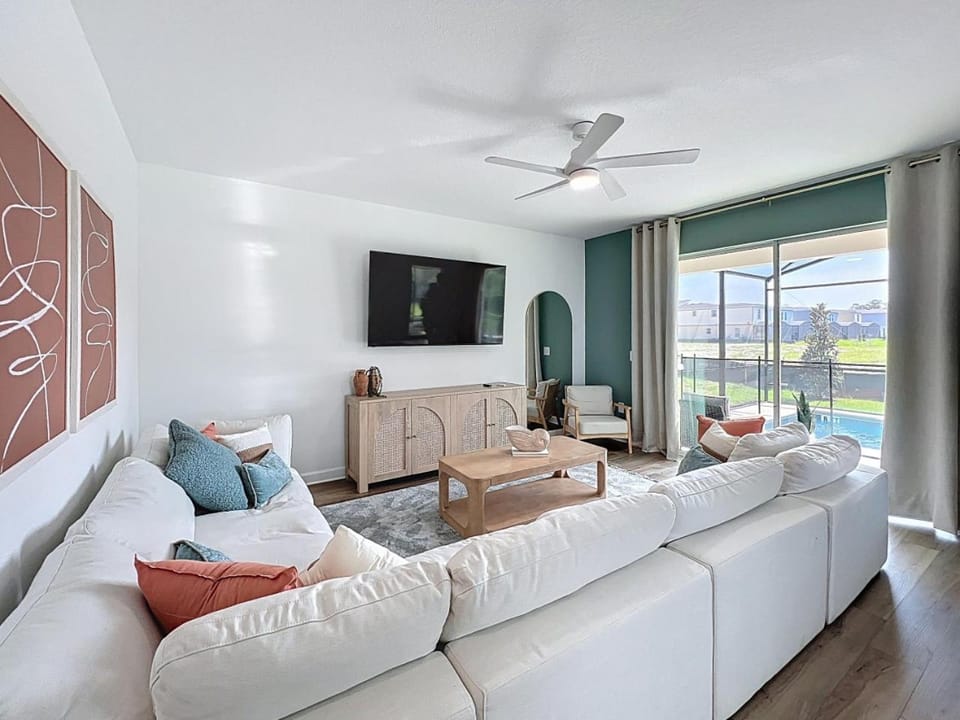 Reunion Retreat House in Osceola County