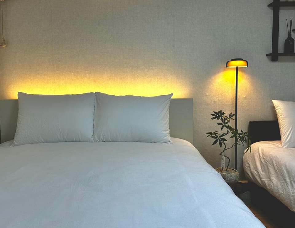 Hongdae 7min Walk Yeonnam Airport Rail Myeongdong Seongsu Lotte World Apartment in Seoul