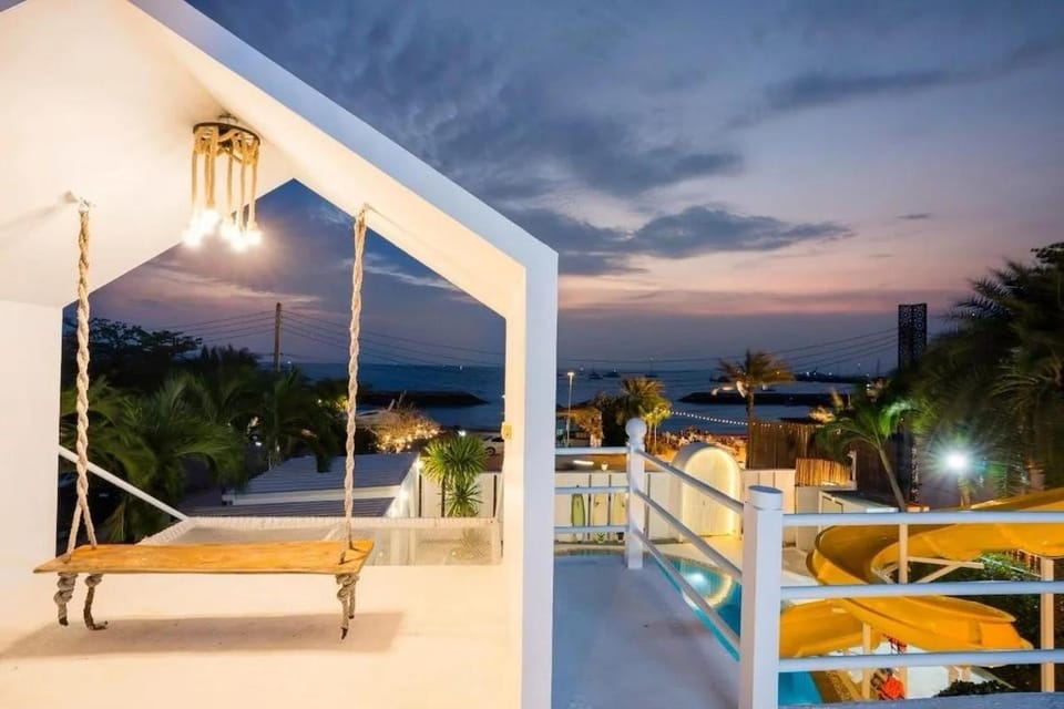LLN Ocean Beach Pool villa 7BR VVP68 1 Villa in Pattaya City