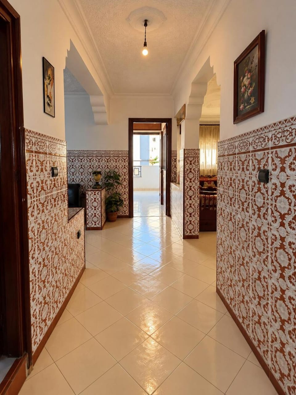 Moroccan Home in Central Tangier with Free Parking Apartment in Tangier