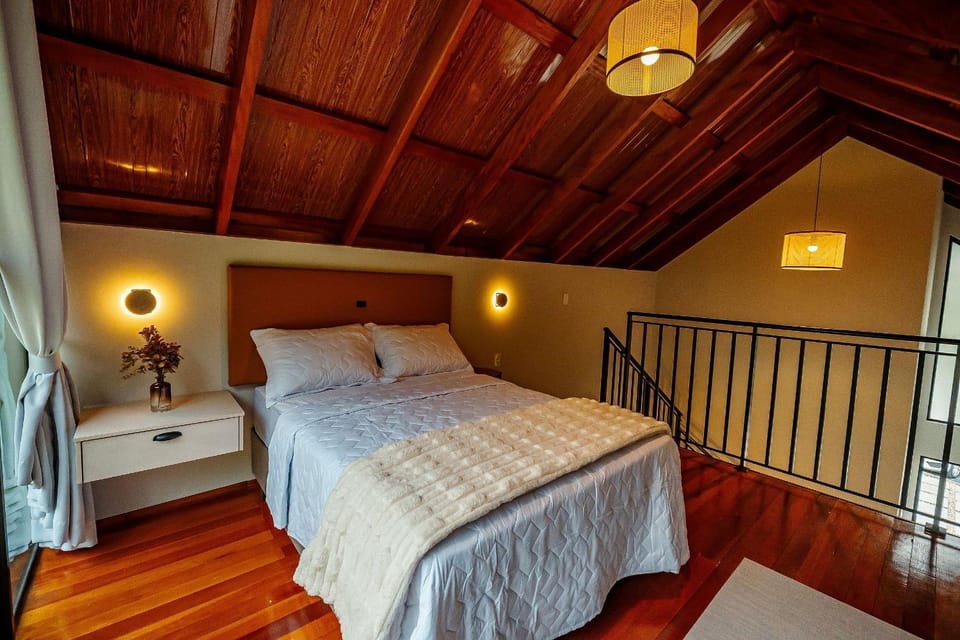 View (from property/room), Photo of the whole room, Bedroom
