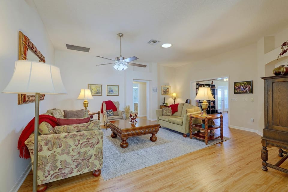 3 Mi to Spanish Springs! Peaceful Retreat House in The Villages