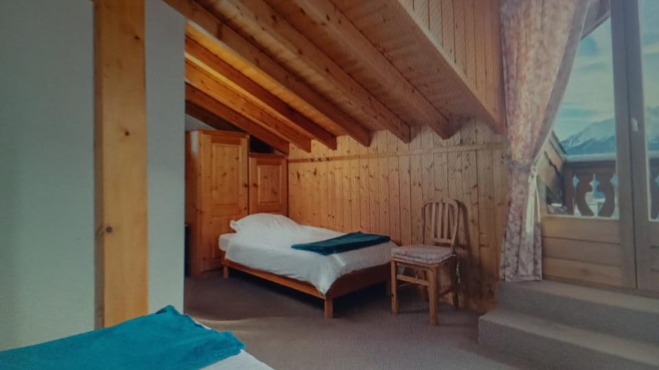 Chalet Calliope and Lyra Apartment in La Thuile