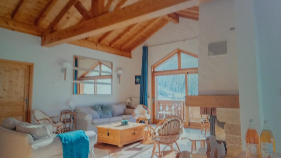 Chalet Calliope and Lyra Apartment in La Thuile
