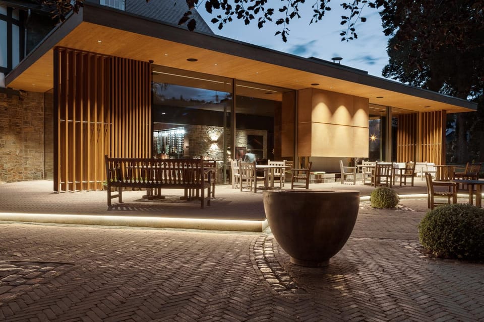 Property building, Restaurant/places to eat