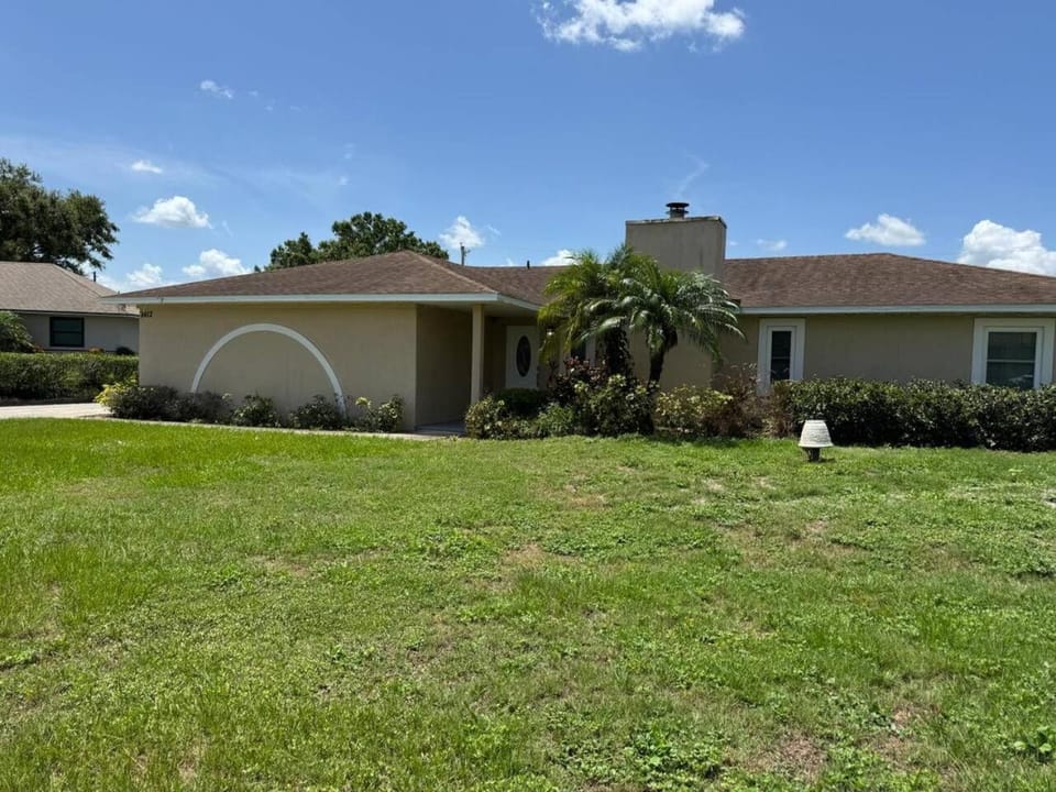 4 Bedroom Cul-de-Sac Pool Home w/ Gameroom House in Lakeland