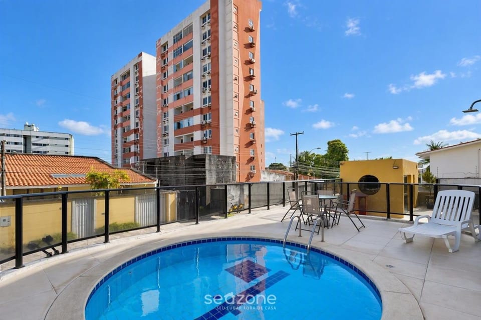 City view, Area and facilities, Swimming pool
