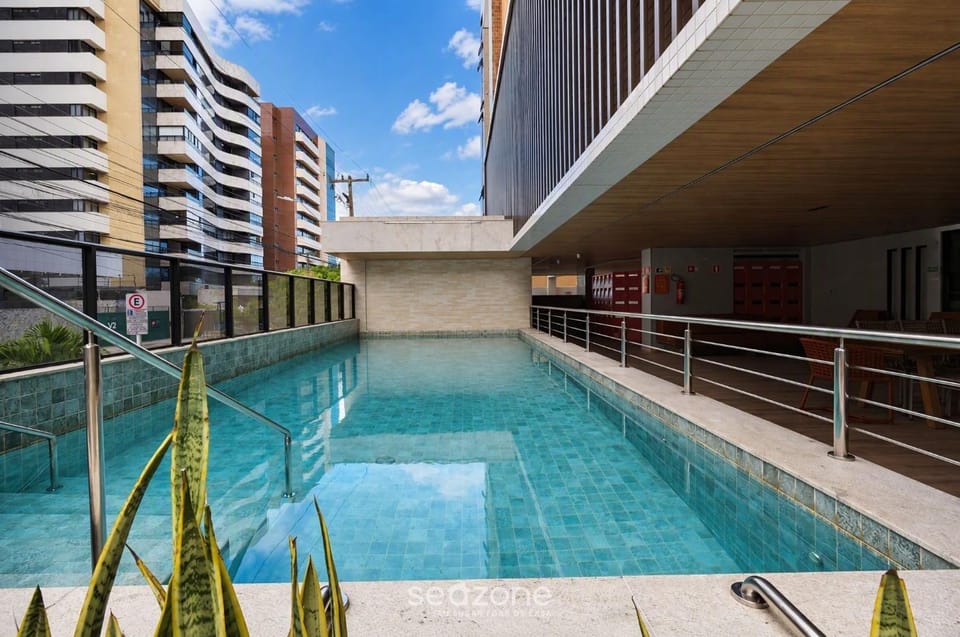 City view, Area and facilities, Swimming pool
