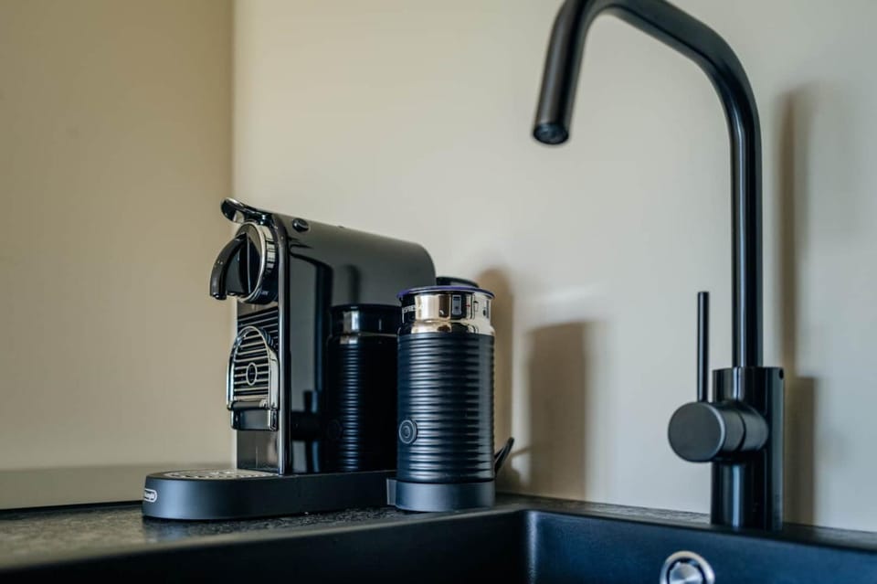 Coffee/tea facilities, Kitchen or kitchenette