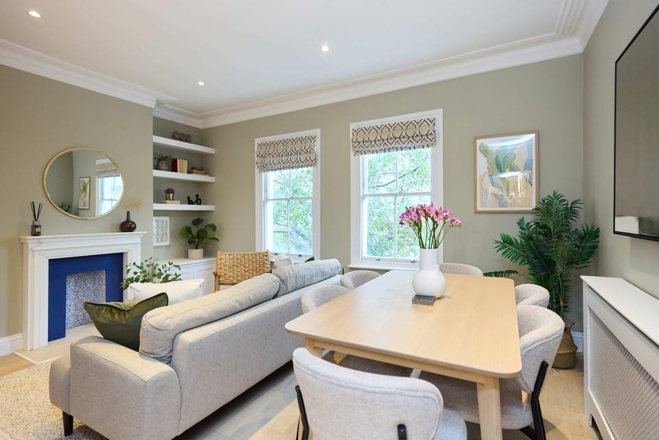 The Crimsworth Split Apartment in London