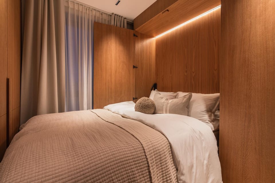 Bed, Bedroom, wardrobe