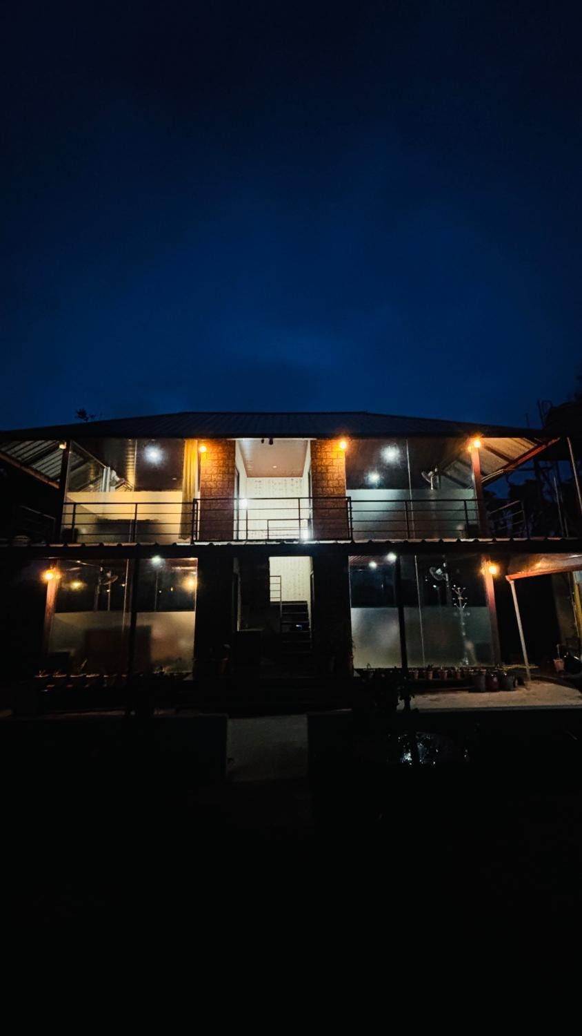 Crystal leaf Estate - Glass House Vacation rental in Karnataka
