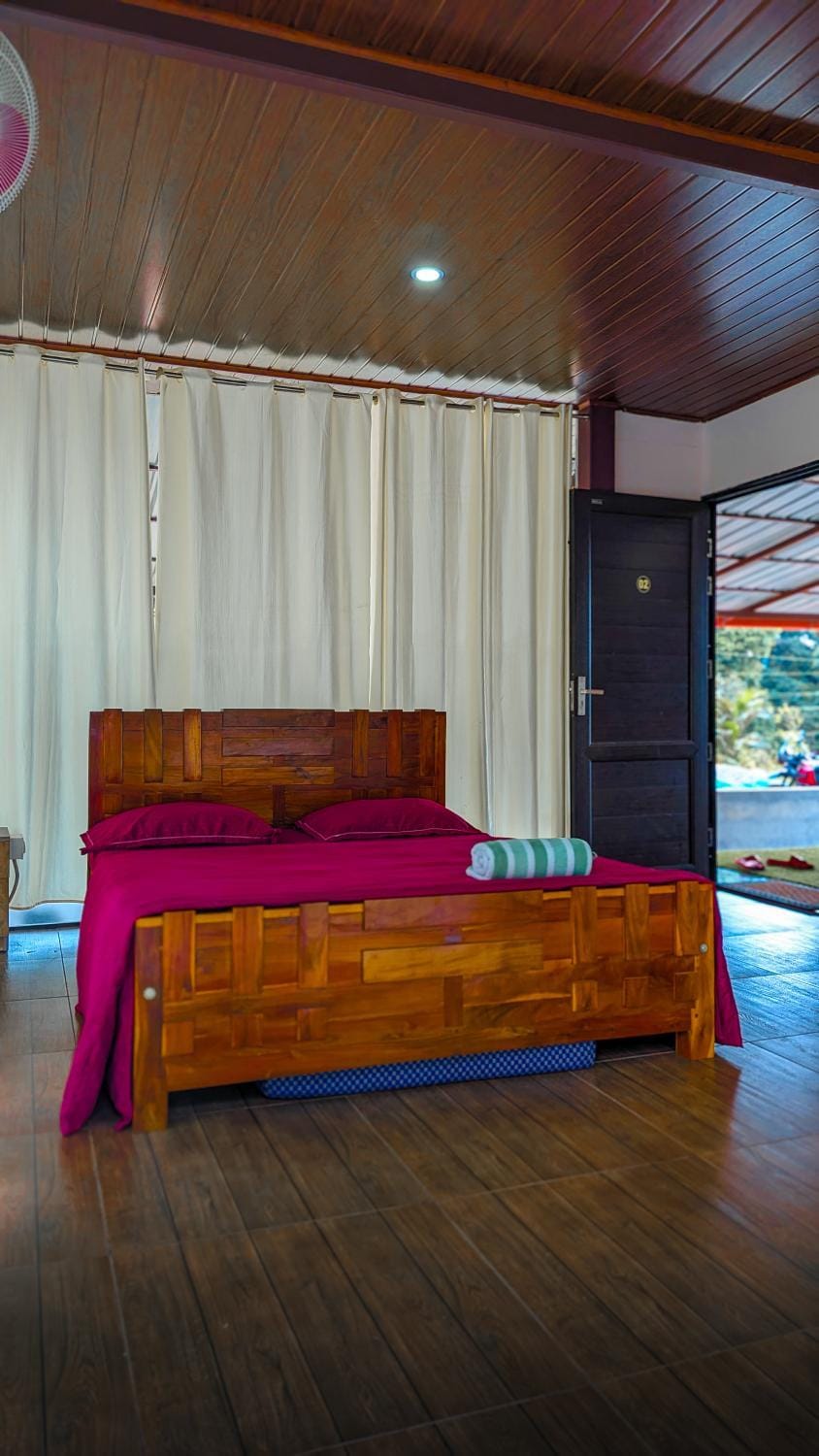 Crystal leaf Estate - Glass House Vacation rental in Karnataka