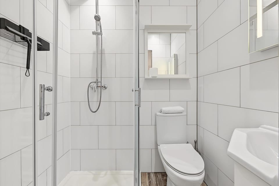 Shower, Toilet, Bathroom