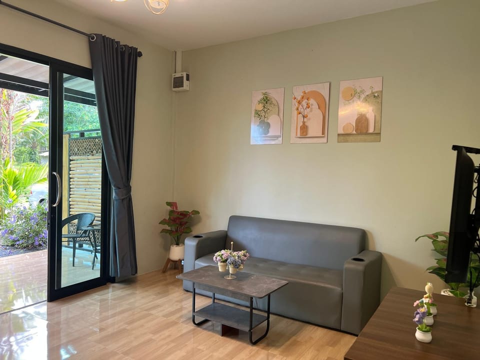 Lanta Maikaew Garden Home Apartment in Krabi Changwat