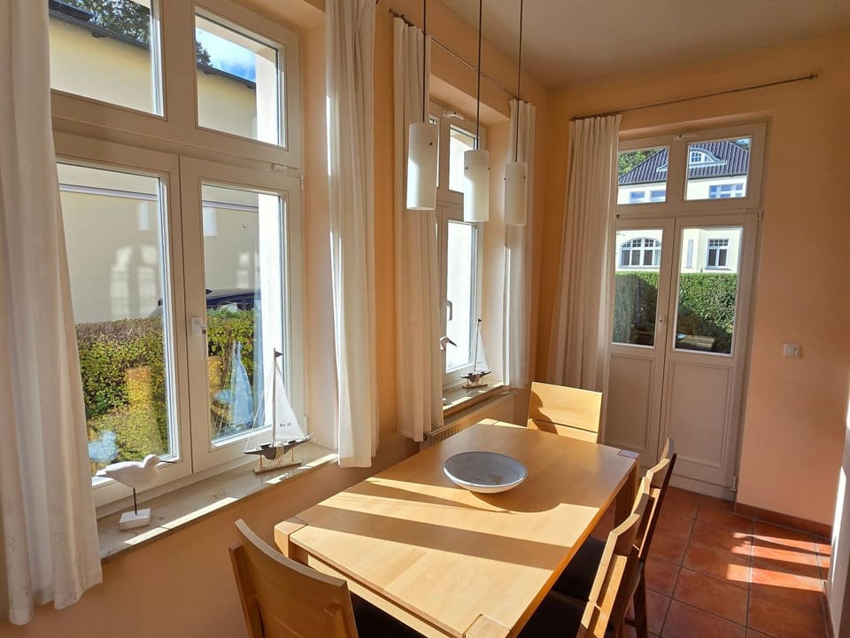 Villa Bismarck - 71-02 Apartment in Kühlungsborn