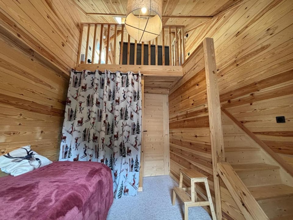 Superbe T5 en plein centre de Formiguères Apartment in Occitanie