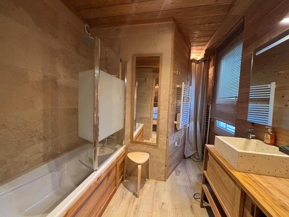 Superbe T5 en plein centre de Formiguères Apartment in Occitanie