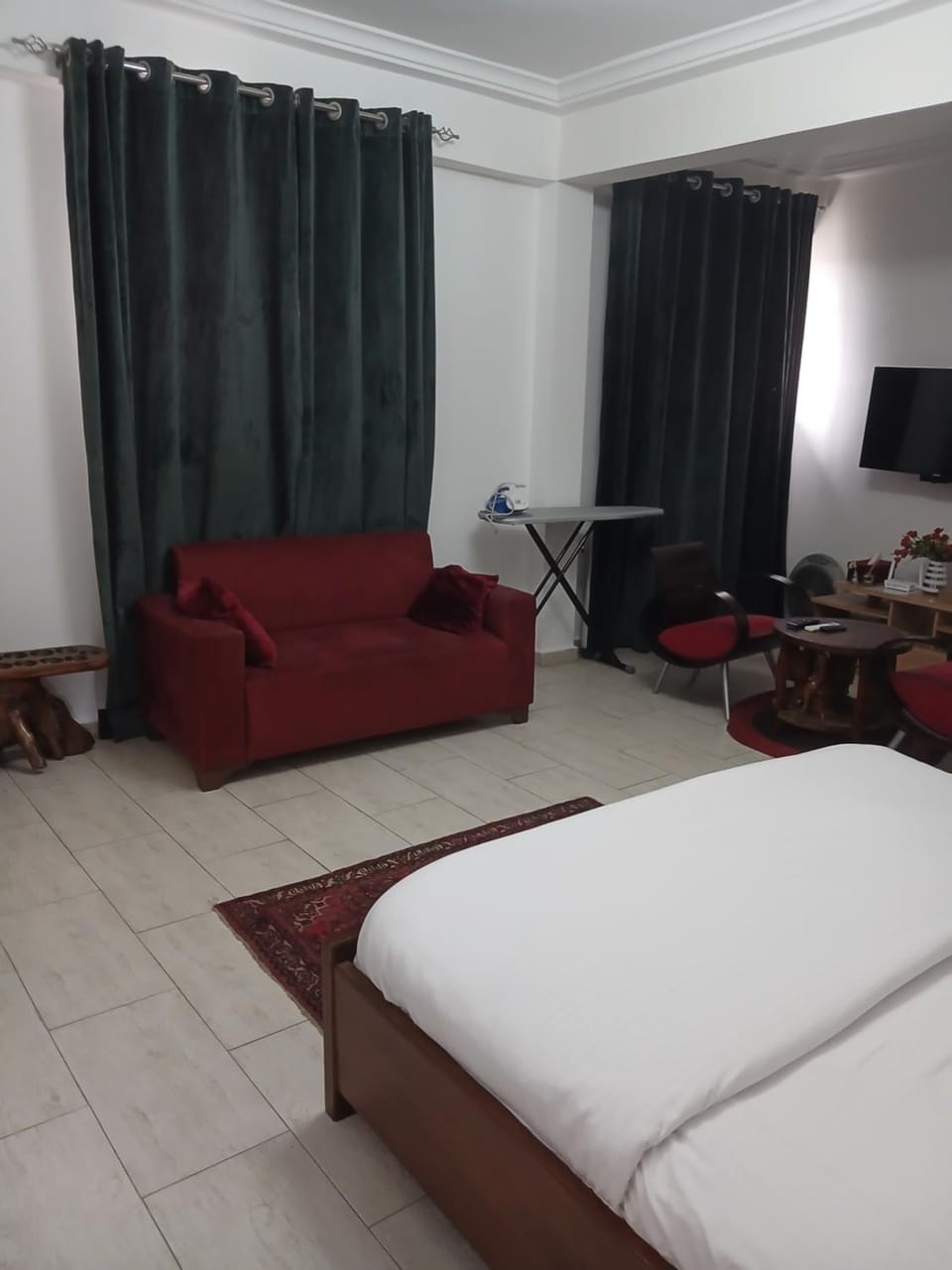 Al - EMAR REAL ESTATE Limited Hotel in Accra