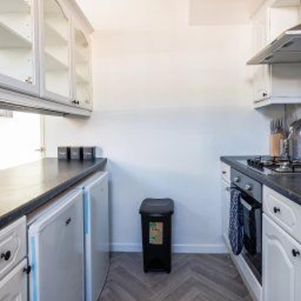 Modern 3-Bed Home Sleeps 5 Free Parking House in Gateshead