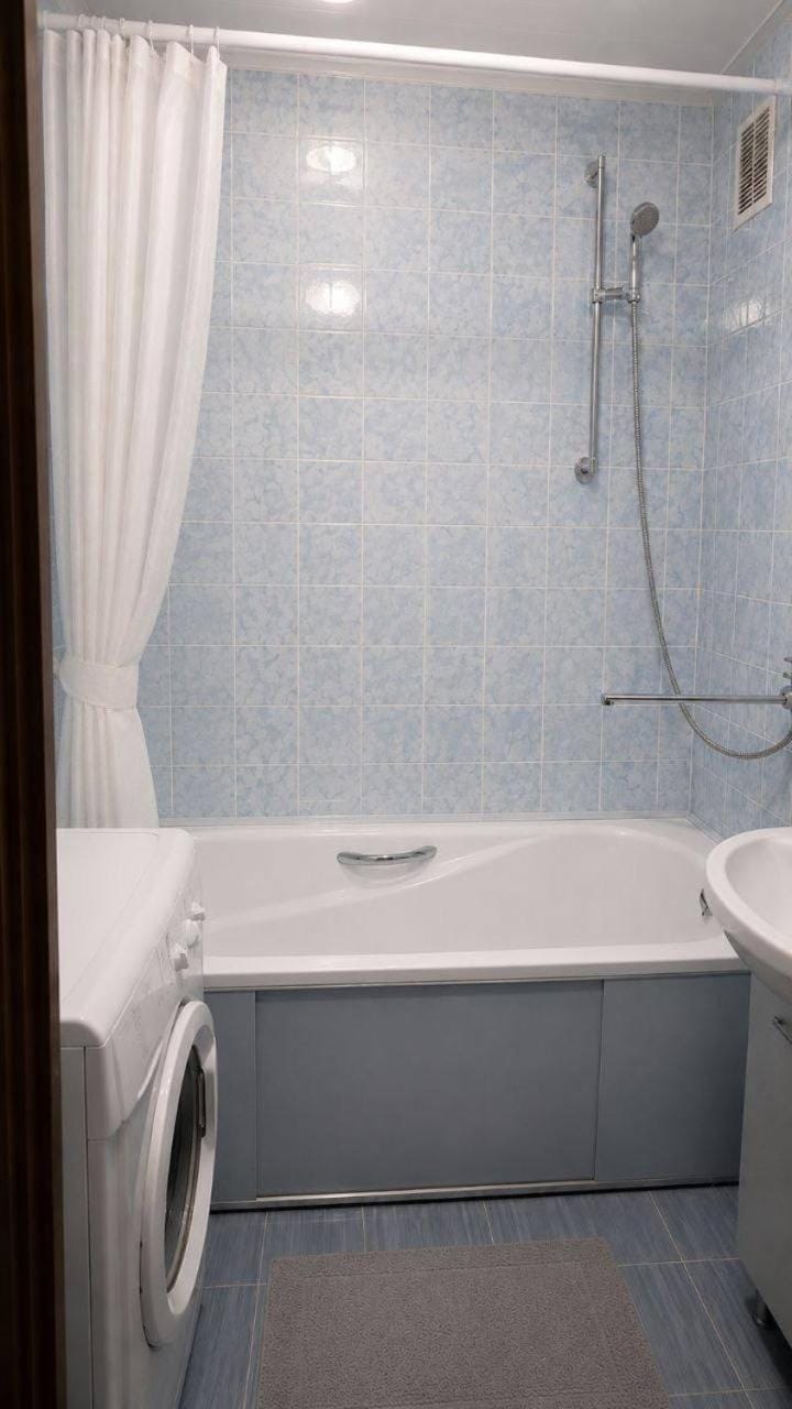 Трьохкімнатний люкс в центрі місті за адресою Проспект Миру 39 Apartment in Dnipropetrovsk Oblast