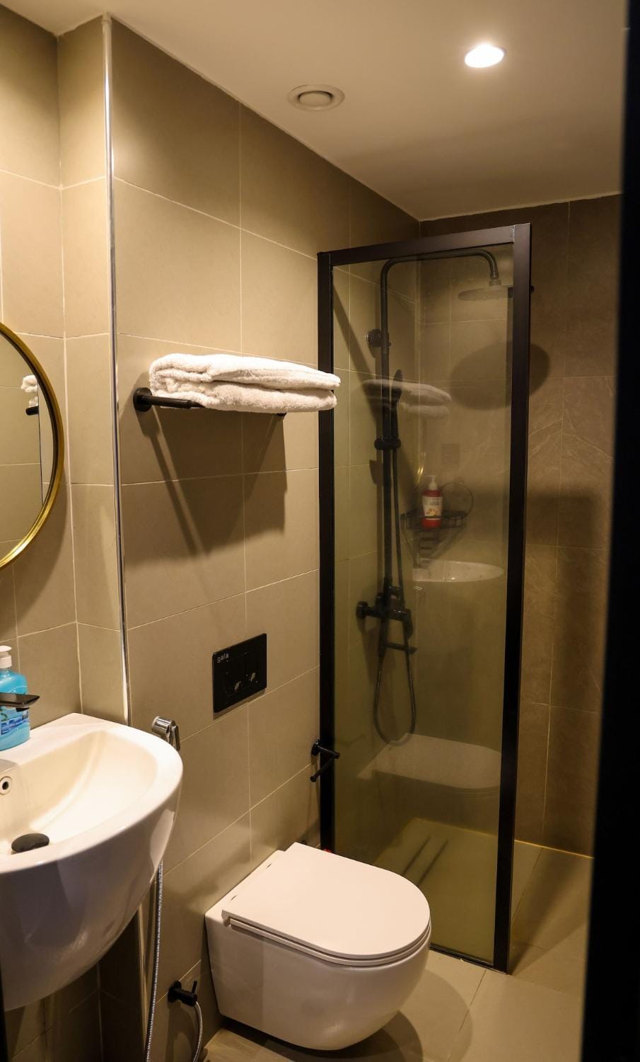 Skyline studio at Escada apartments, Westlands, Nairobi with restaurant and pool Apartment in Nairobi County