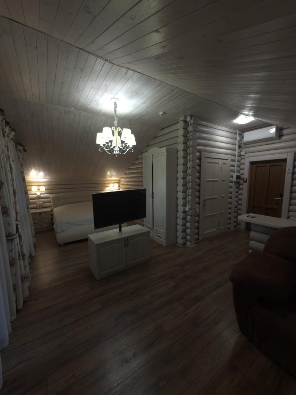 Communal lounge/ TV room, TV and multimedia, Living room, Seating area
